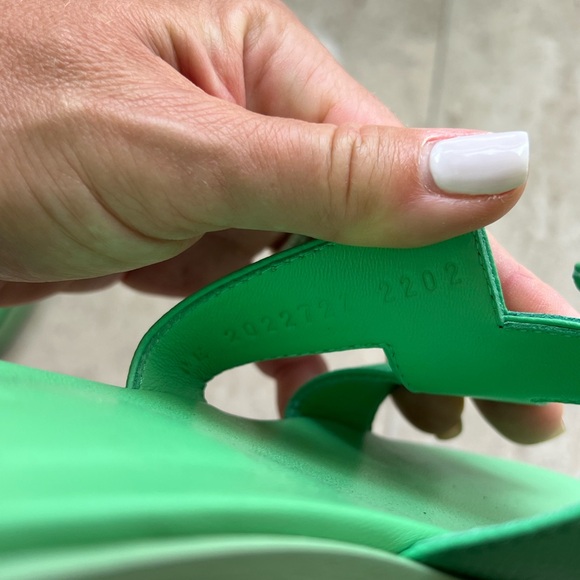 Hermes Oran sandals. 100% authentic. - Picture 3 of 6